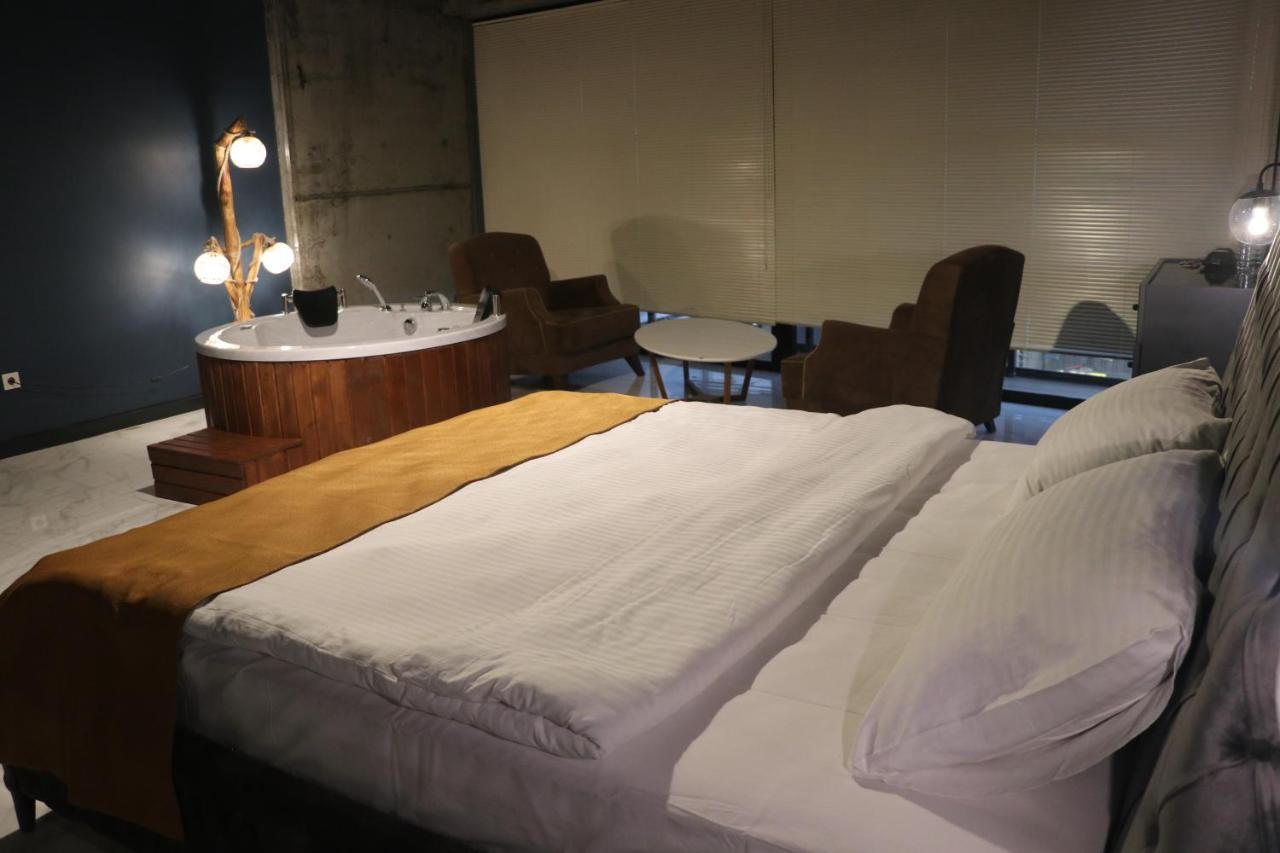 Mas Suites Karakoey Istanbul Bagian luar foto