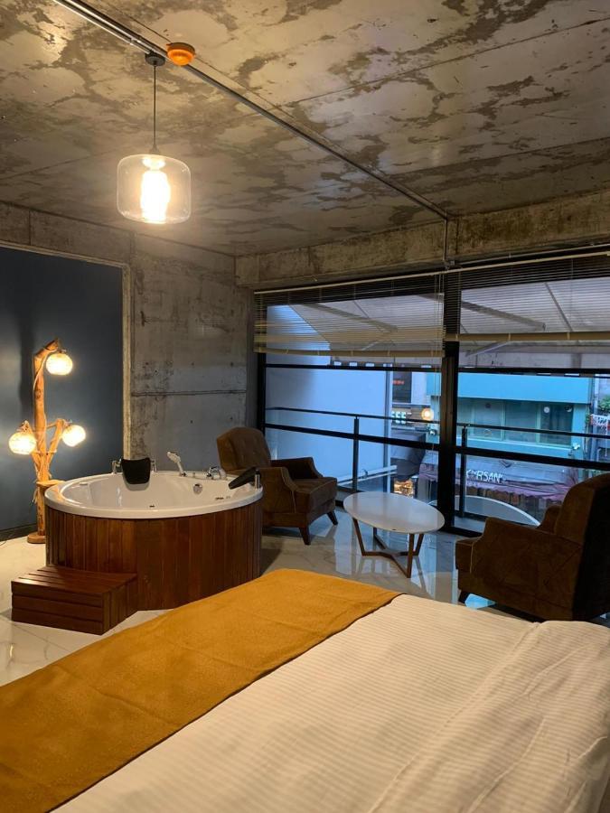 Mas Suites Karakoey Istanbul Bagian luar foto